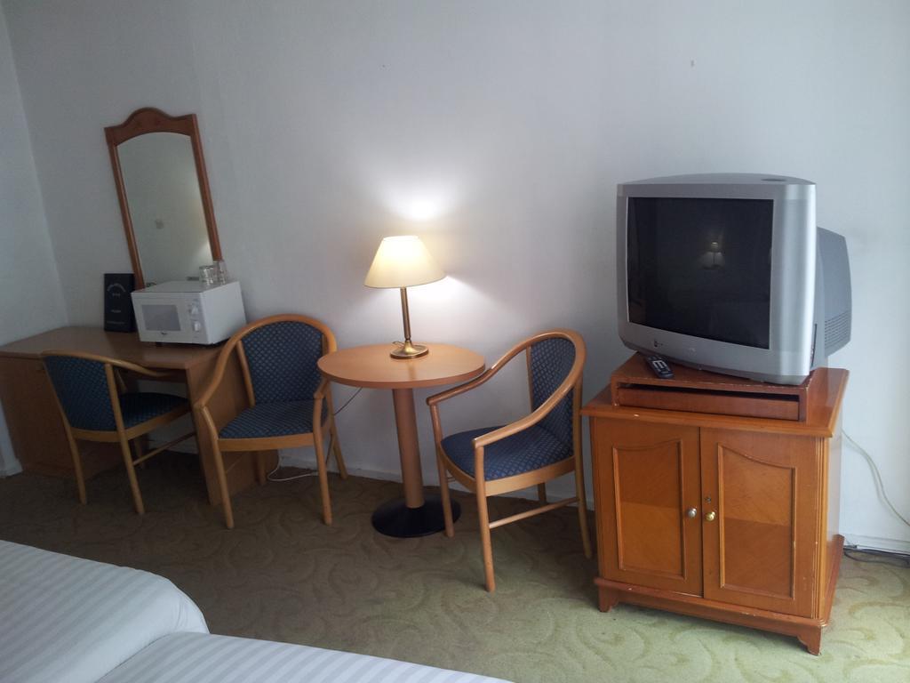 Hotel Keyserlei แอนต์เวิร์ป ภายนอก รูปภาพ